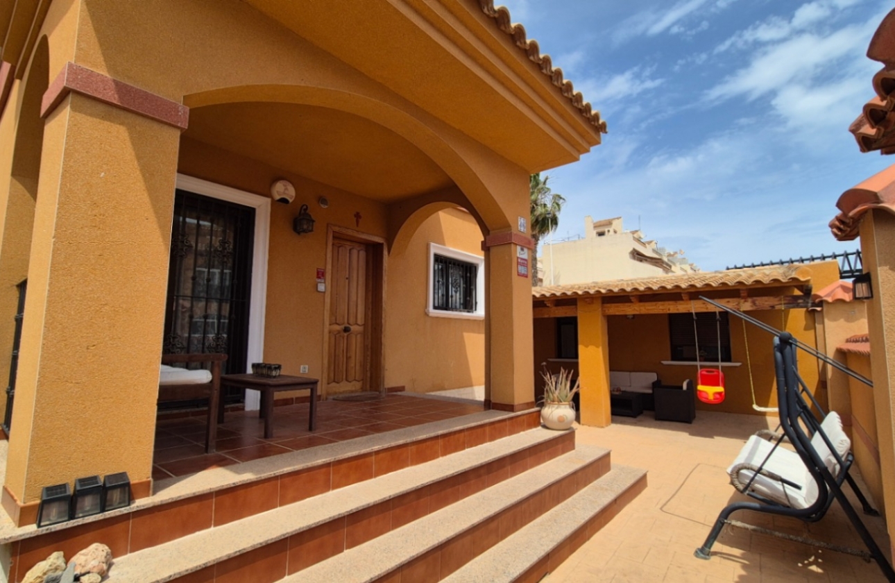 Resale - Villa - Torrevieja - Costa Blanca Sur