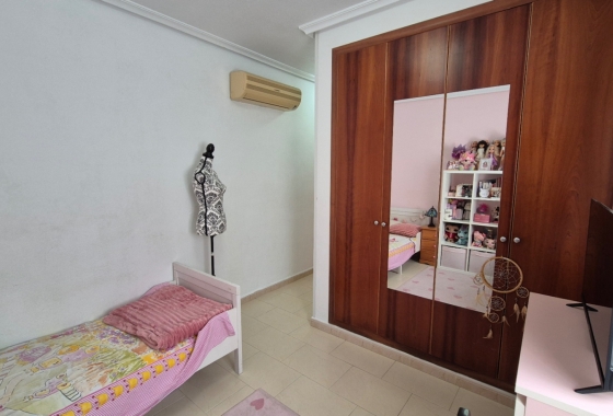 Resale - Villa - Torrevieja - Costa Blanca Sur