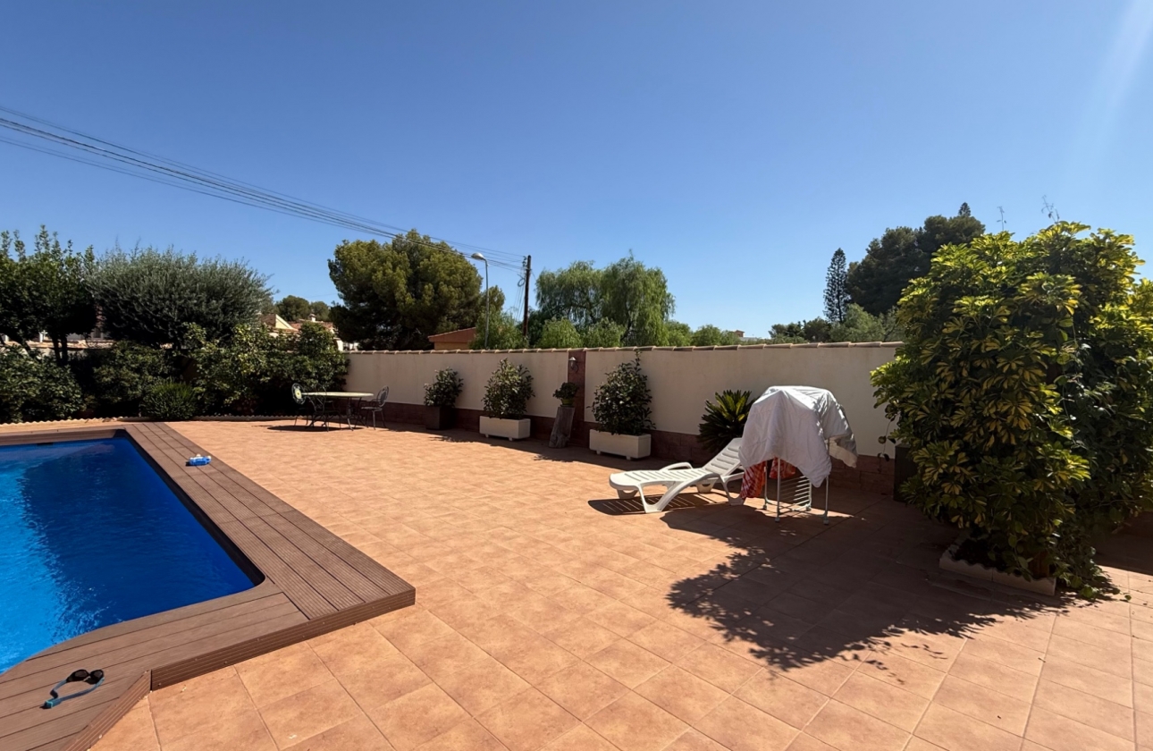 Resale - Villa - Torrevieja - Costa Blanca Sur
