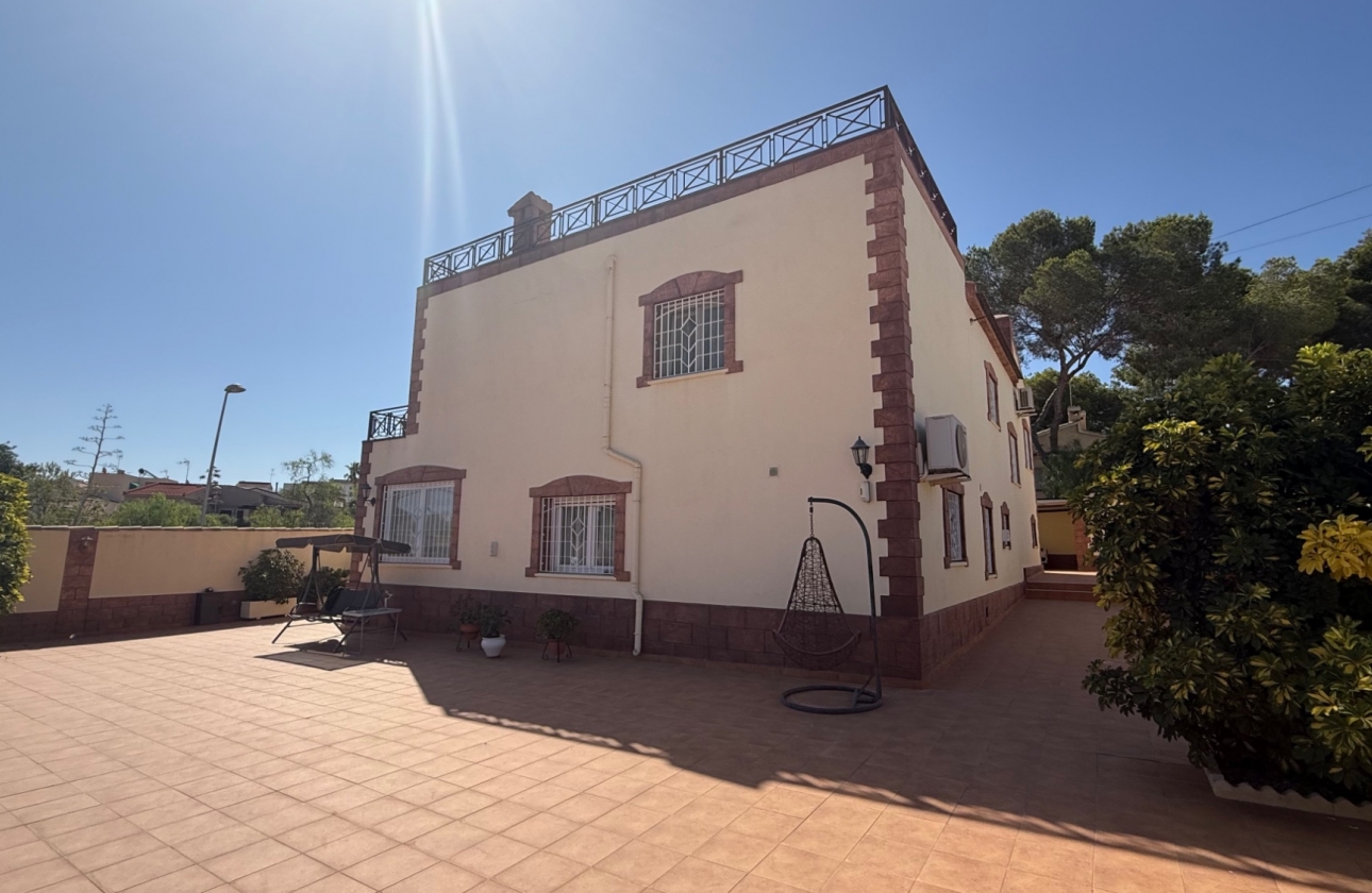 Resale - Villa - Torrevieja - Costa Blanca Sur