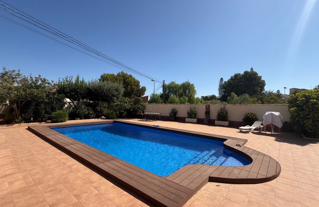 Resale - Villa - Torrevieja - Costa Blanca Sur