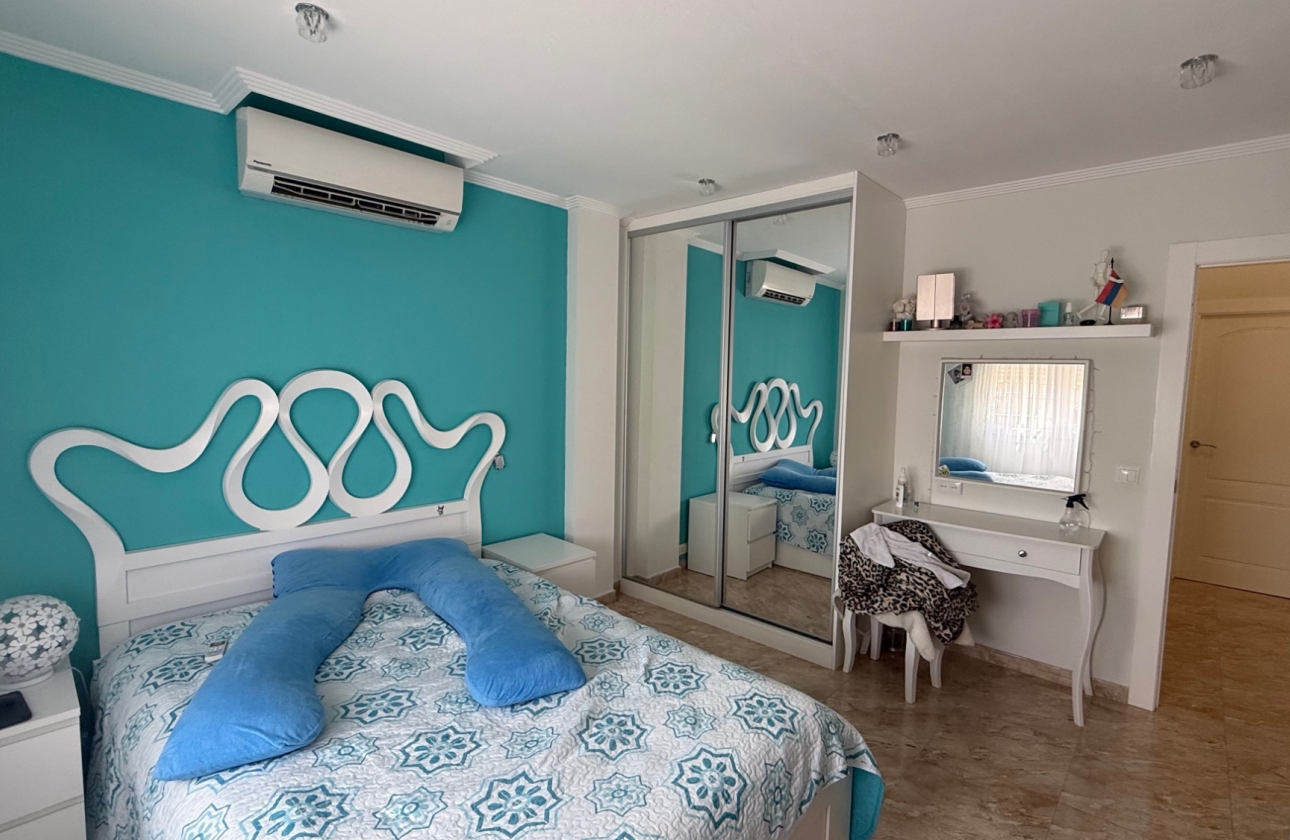 Resale - Villa - Torrevieja - Costa Blanca Sur