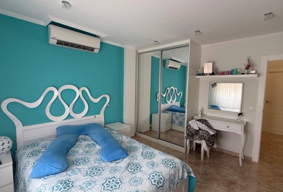 Resale - Villa - Torrevieja - Costa Blanca Sur