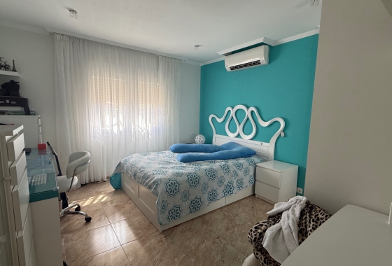 Resale - Villa - Torrevieja - Costa Blanca Sur