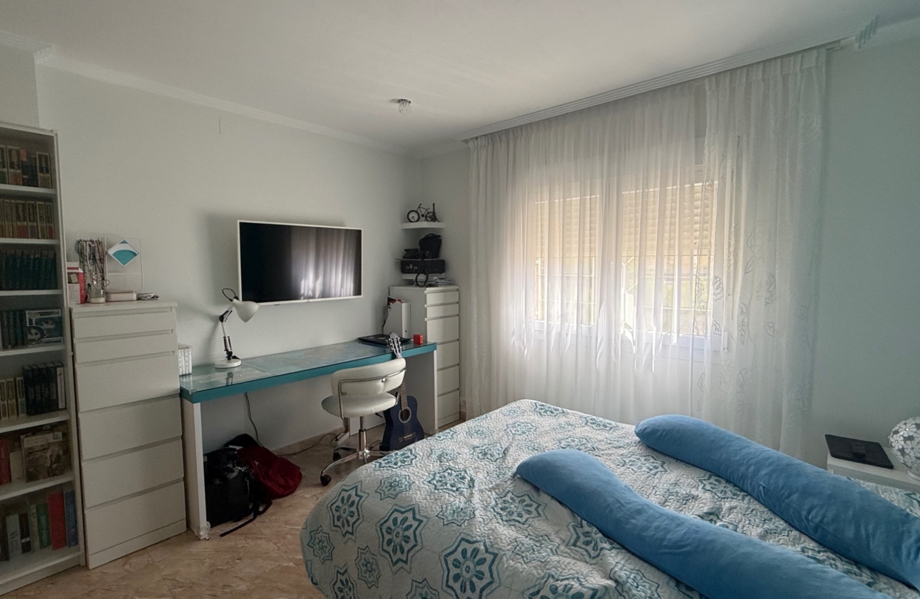 Resale - Villa - Torrevieja - Costa Blanca Sur
