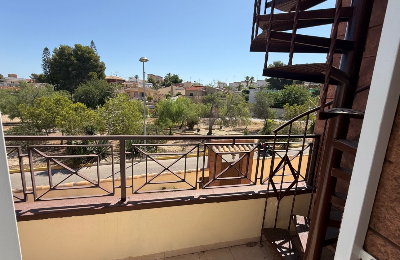 Resale - Villa - Torrevieja - Costa Blanca Sur