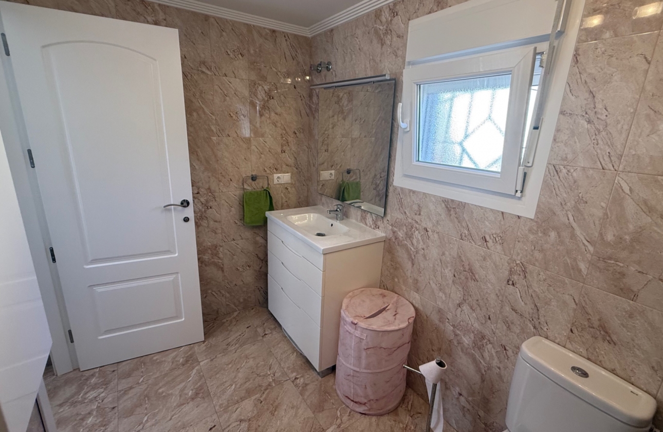 Resale - Villa - Torrevieja - Costa Blanca Sur