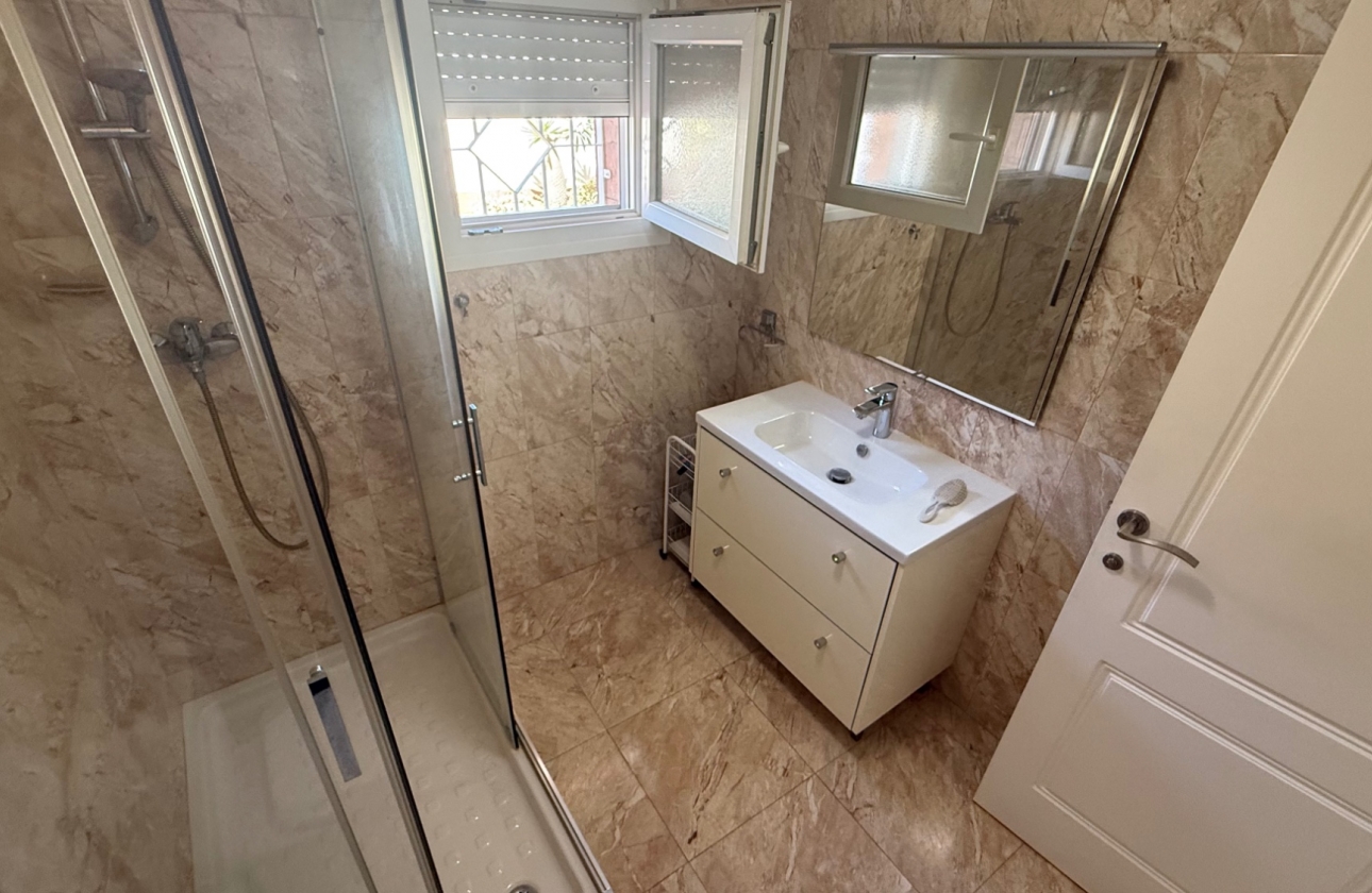 Resale - Villa - Torrevieja - Costa Blanca Sur