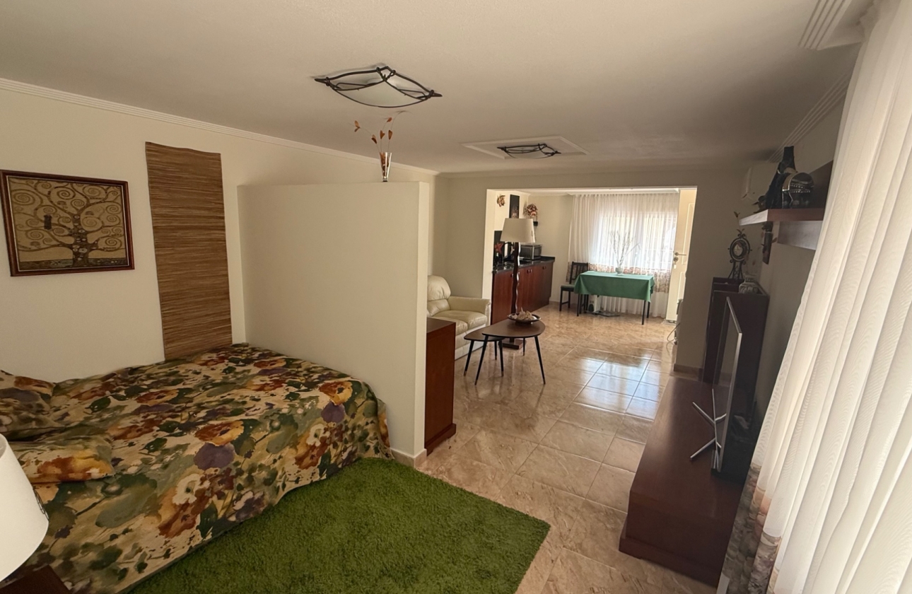 Resale - Villa - Torrevieja - Costa Blanca Sur