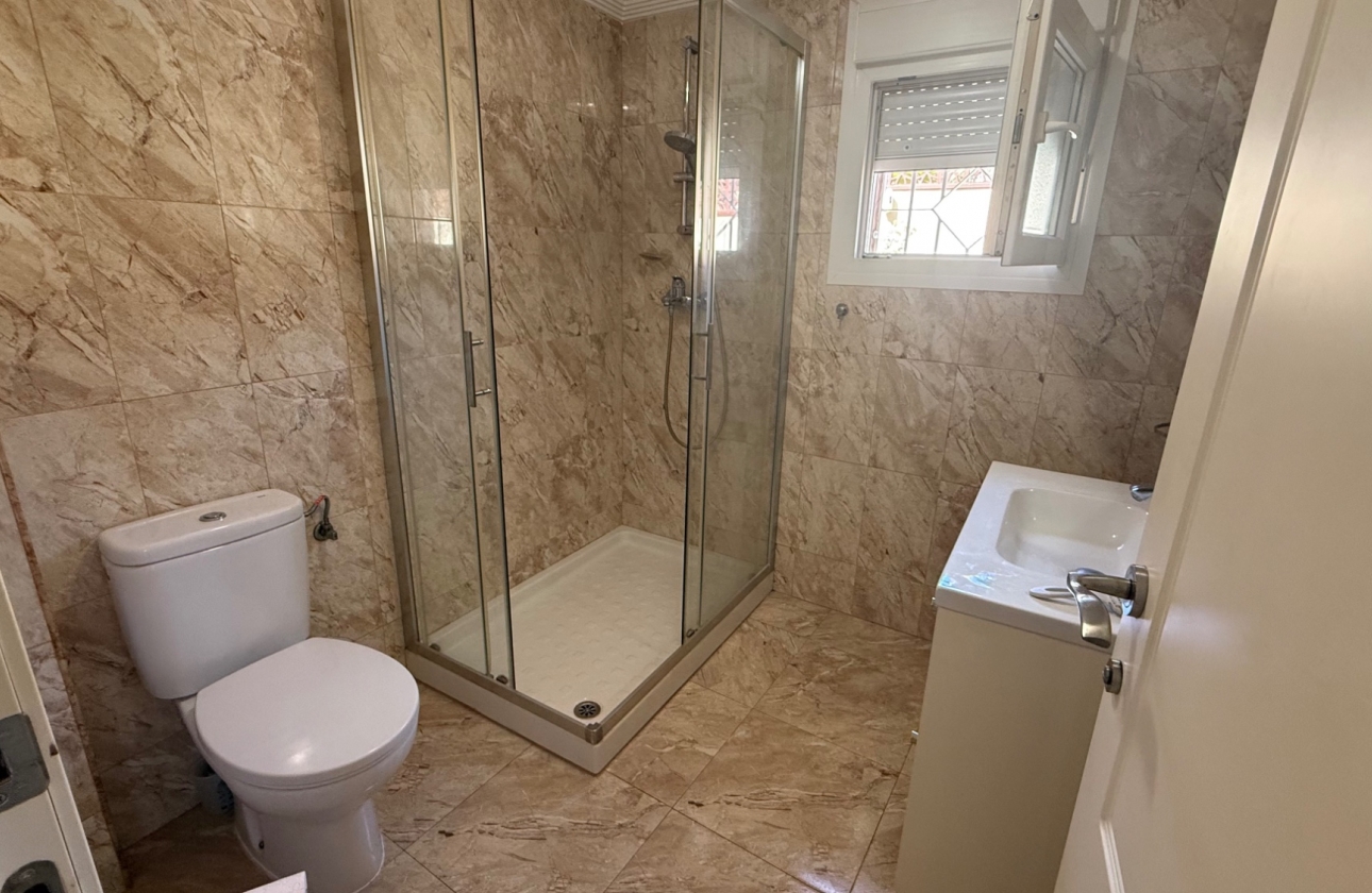 Resale - Villa - Torrevieja - Costa Blanca Sur