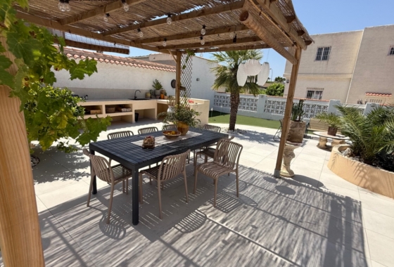 Resale - Villa - Torrevieja - Costa Blanca Sur