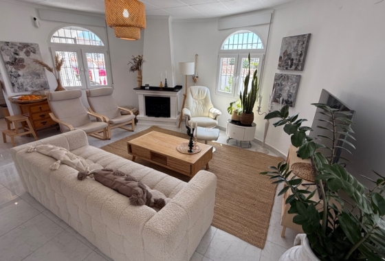 Resale - Villa - Torrevieja - Costa Blanca Sur