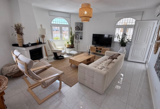 Resale - Villa - Torrevieja - Costa Blanca Sur