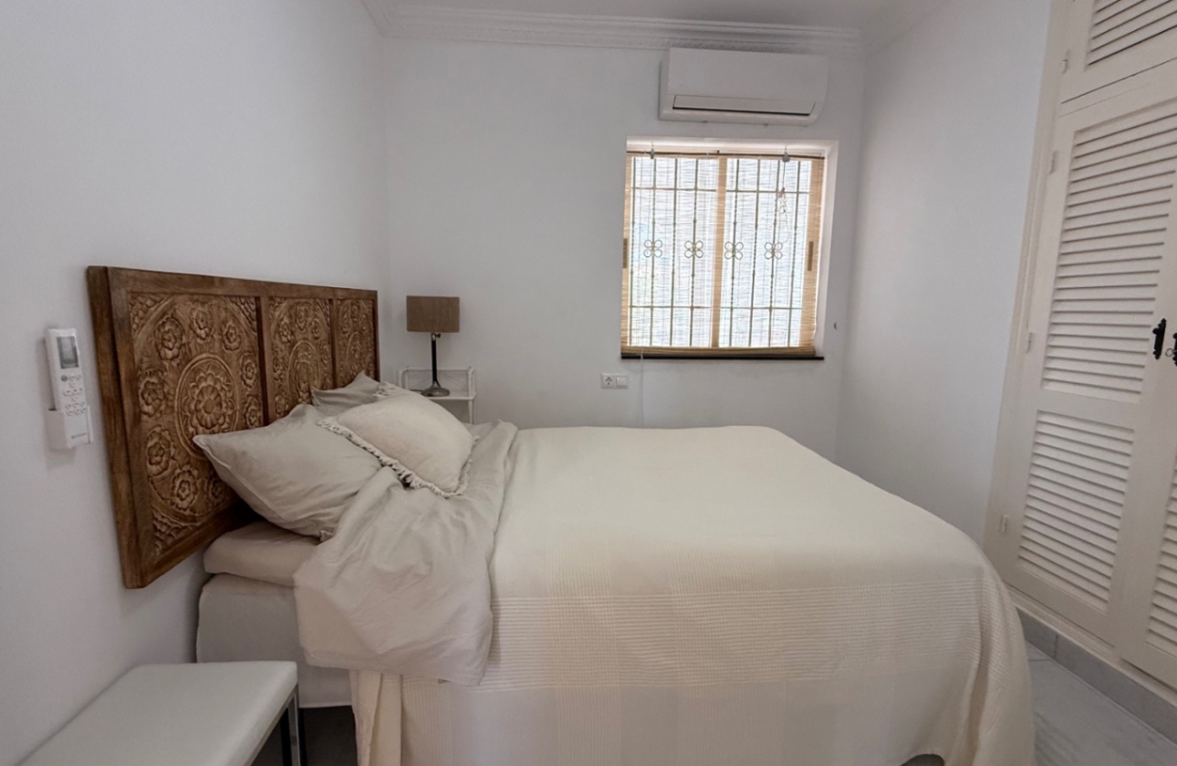 Resale - Villa - Torrevieja - Costa Blanca Sur