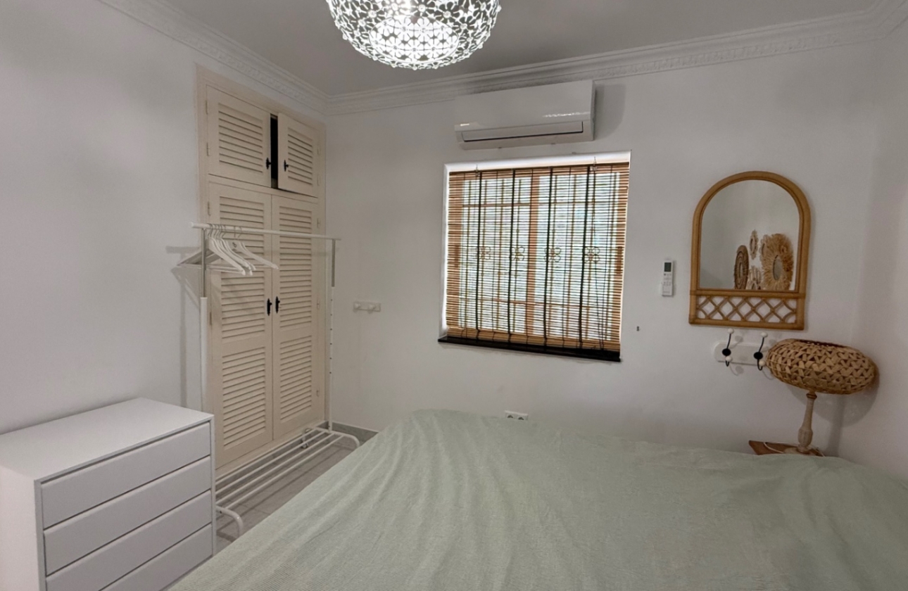 Resale - Villa - Torrevieja - Costa Blanca Sur