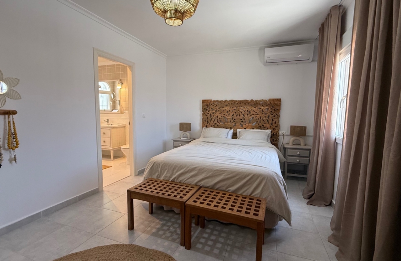 Resale - Villa - Torrevieja - Costa Blanca Sur