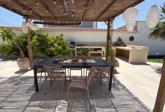 Resale - Villa - Torrevieja - Costa Blanca Sur