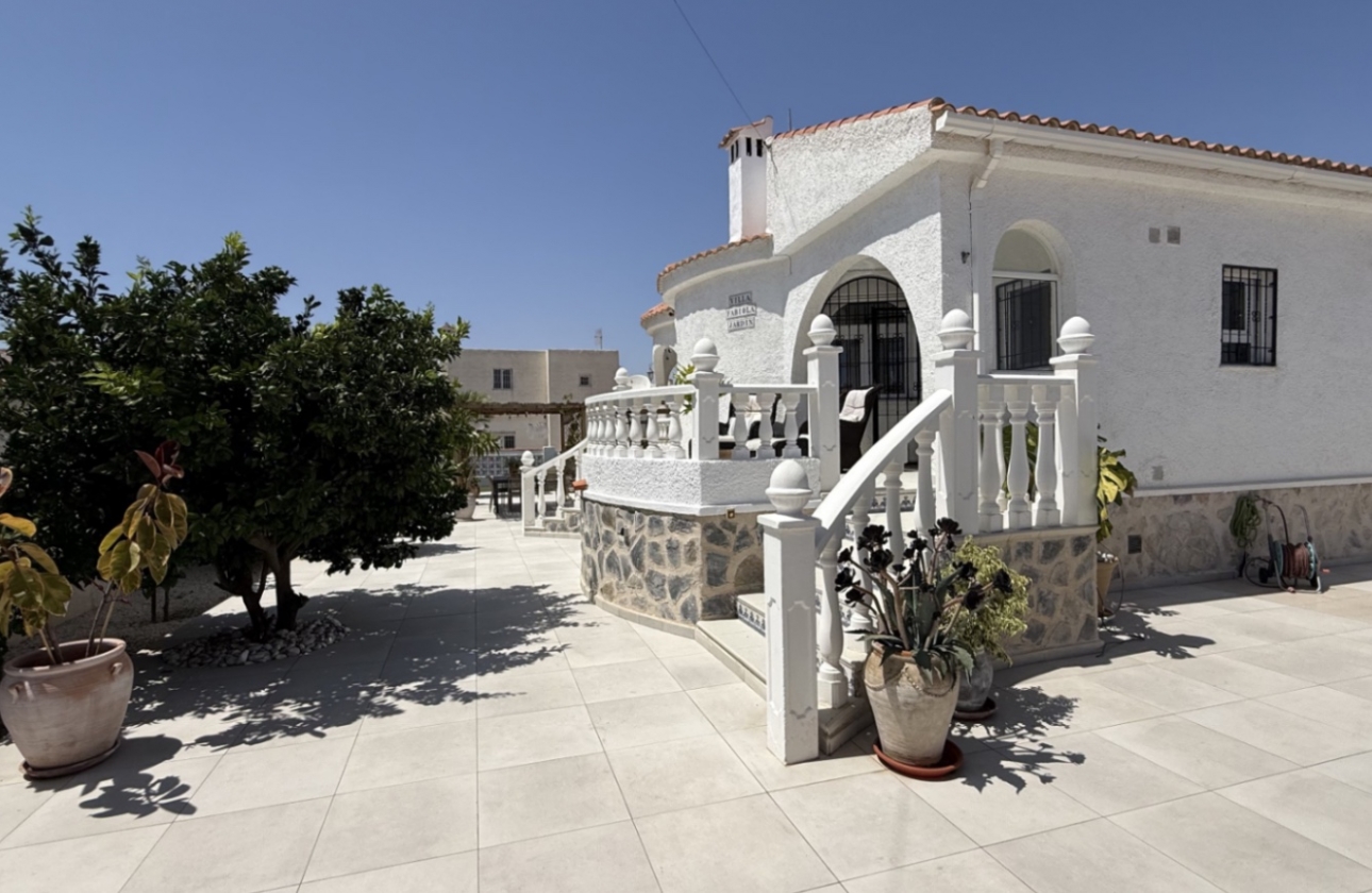 Resale - Villa - Torrevieja - Costa Blanca Sur