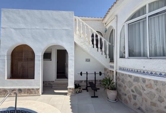 Resale - Villa - Torrevieja - Costa Blanca Sur