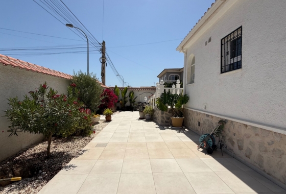 Resale - Villa - Torrevieja - Costa Blanca Sur