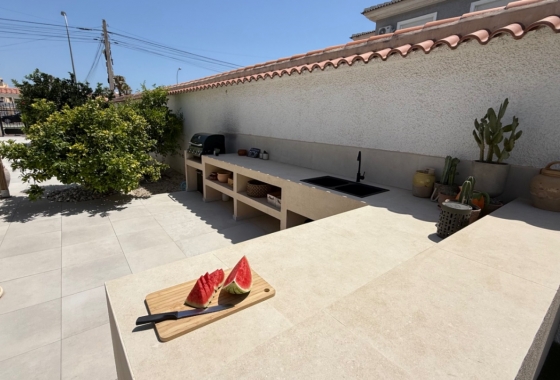 Resale - Villa - Torrevieja - Costa Blanca Sur