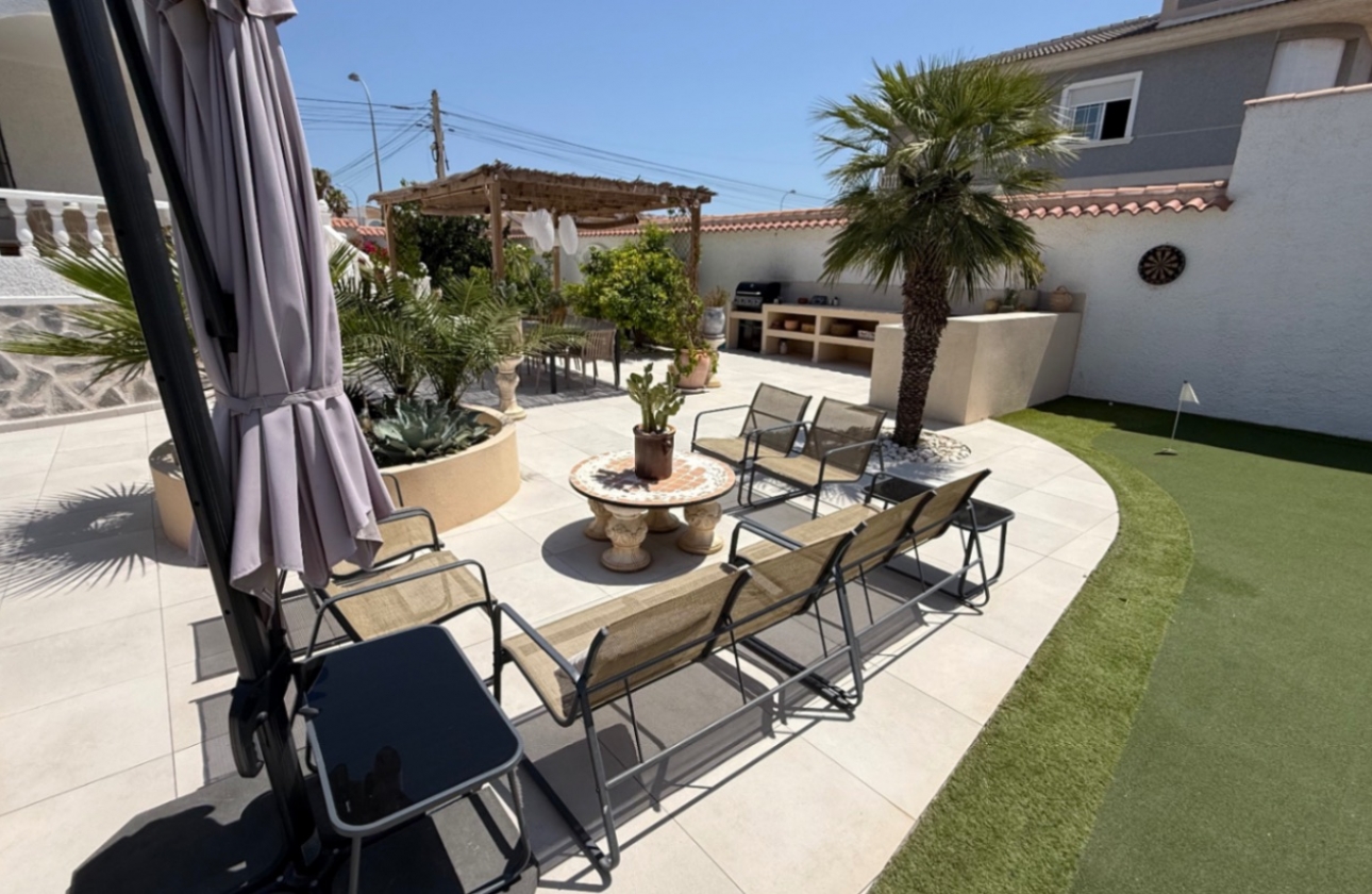 Resale - Villa - Torrevieja - Costa Blanca Sur