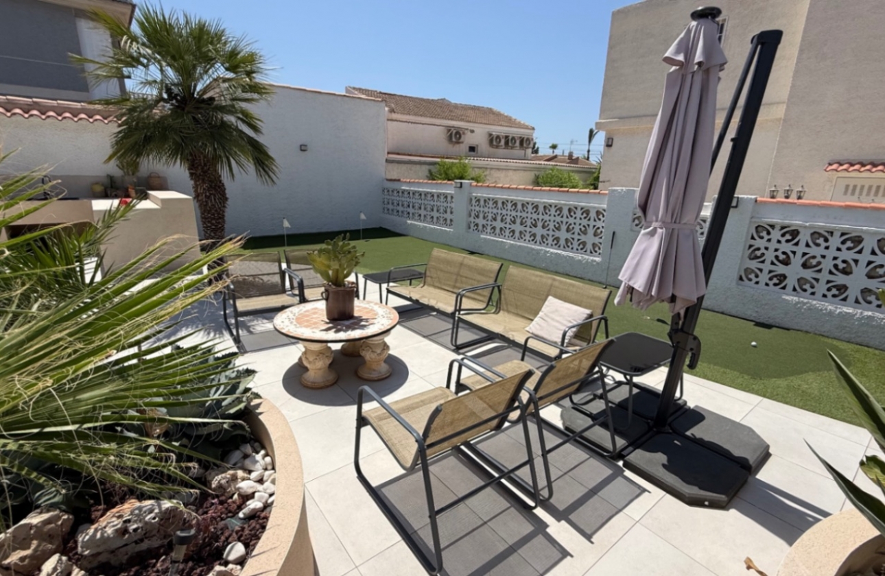 Resale - Villa - Torrevieja - Costa Blanca Sur