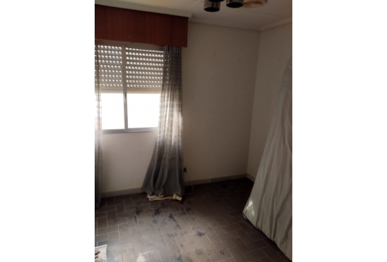 Reventa - Commercial Unit - Torrevieja - Costa Blanca Sur