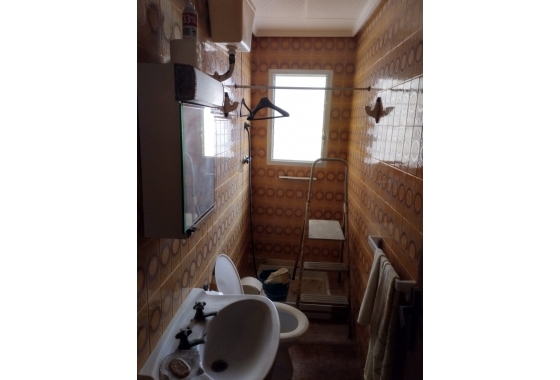 Reventa - Commercial Unit - Torrevieja - Costa Blanca Sur