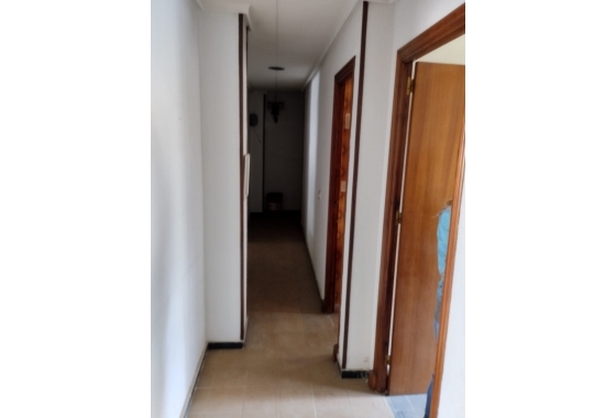 Reventa - Commercial Unit - Torrevieja - Costa Blanca Sur