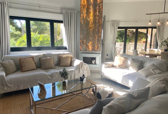 Resale - Villa - Calviá - Mallorca