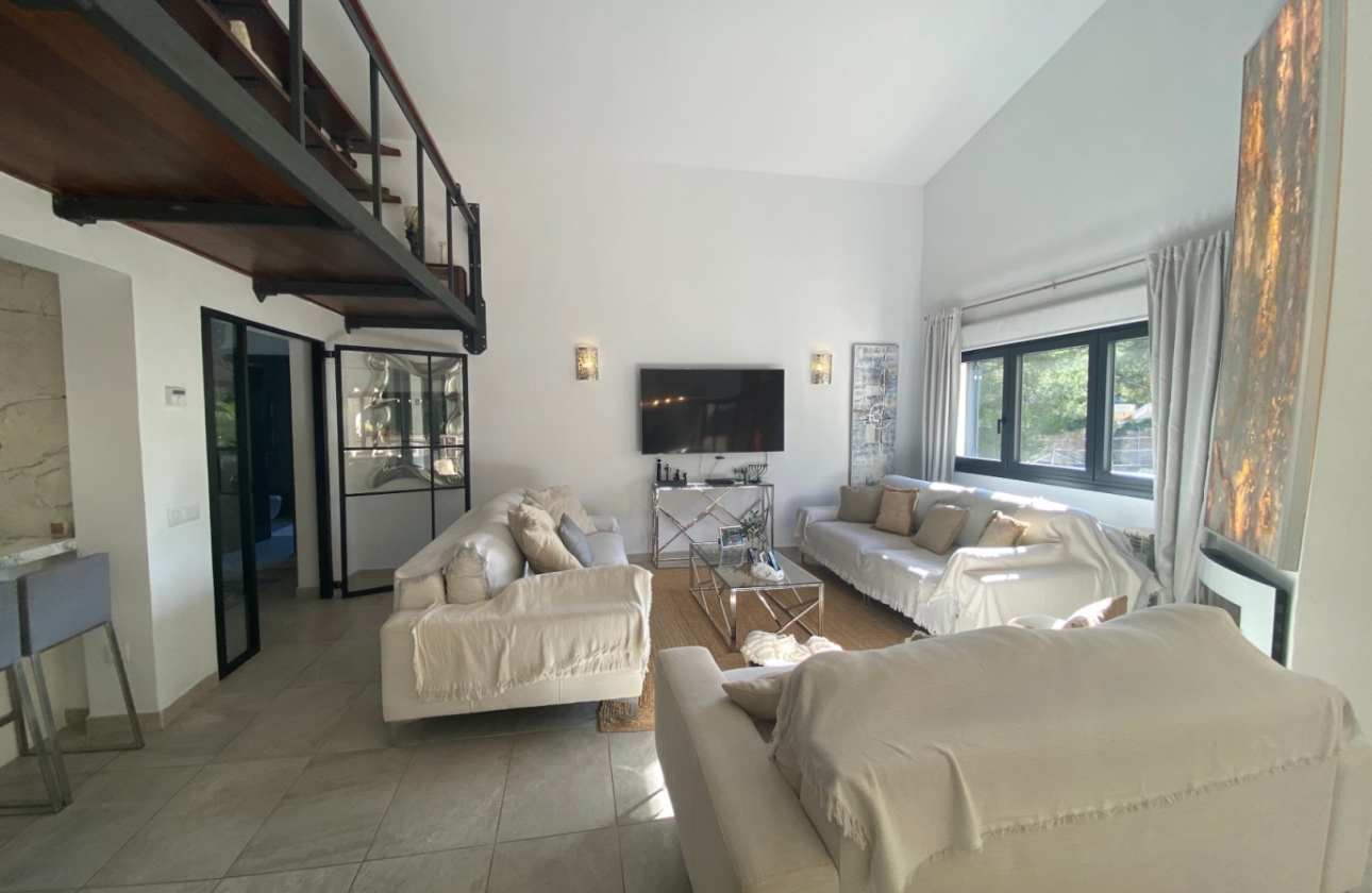 Resale - Villa - Calviá - Mallorca