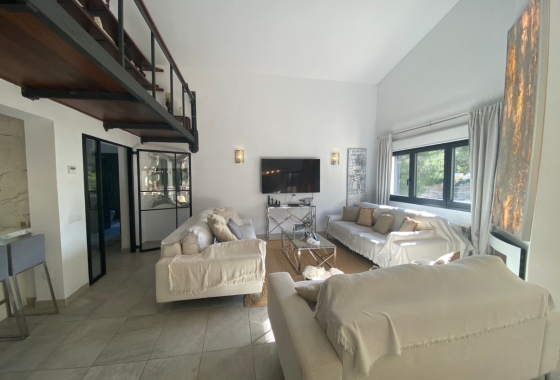 Resale - Villa - Calviá - Mallorca