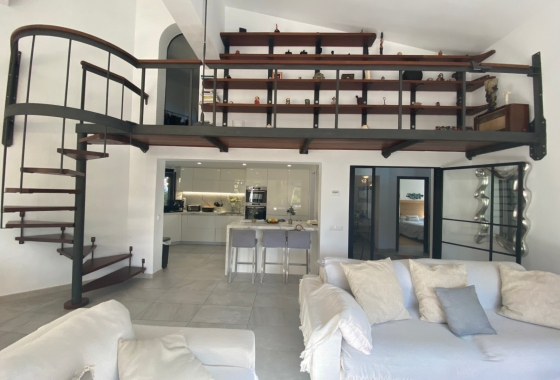 Resale - Villa - Calviá - Mallorca