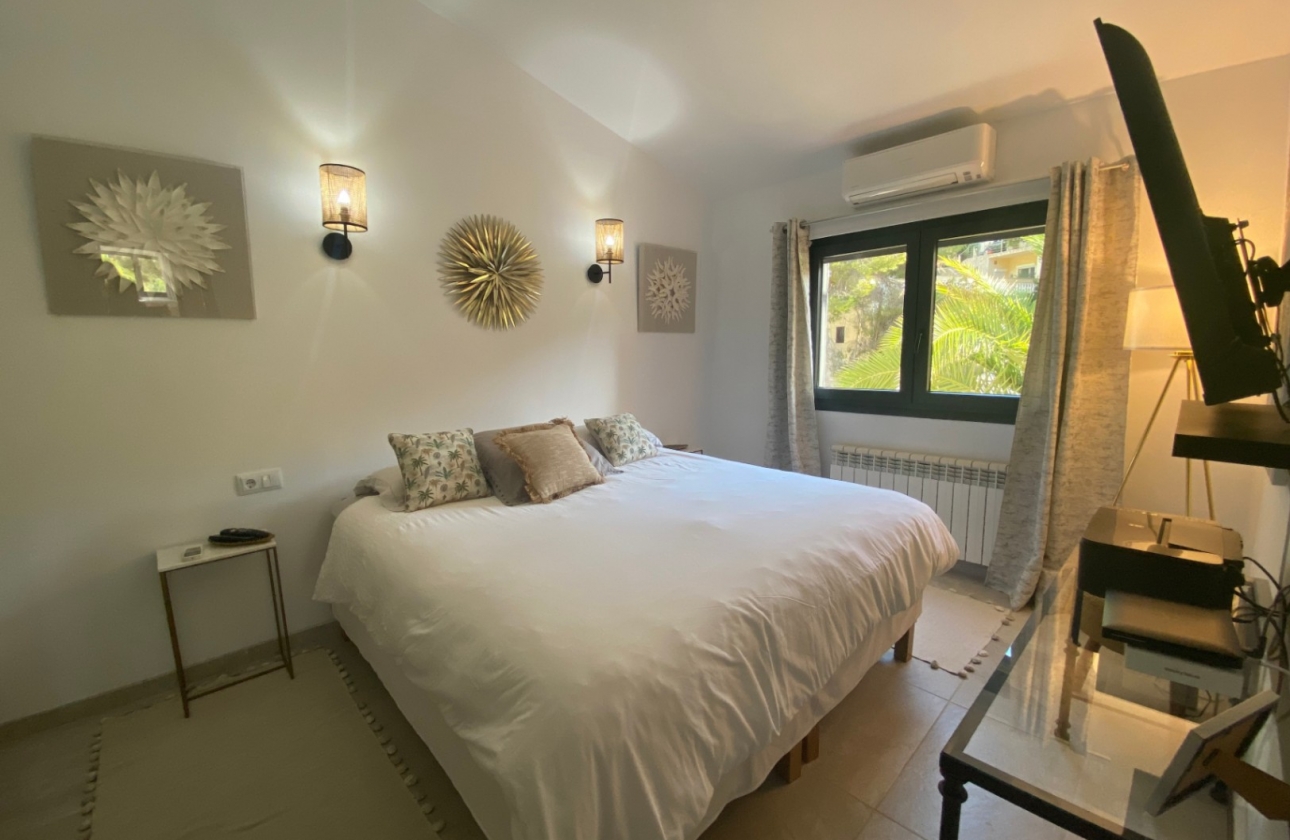 Resale - Villa - Calviá - Mallorca