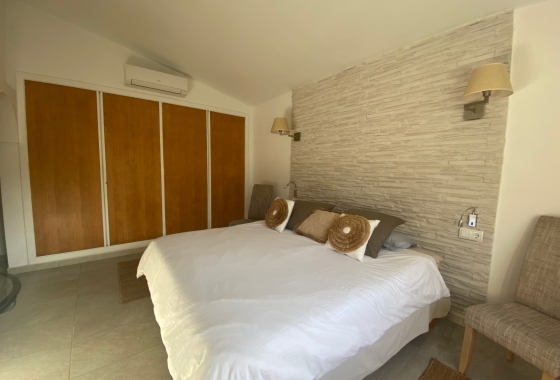 Resale - Villa - Calviá - Mallorca