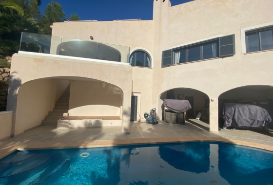 Resale - Villa - Calviá - Mallorca