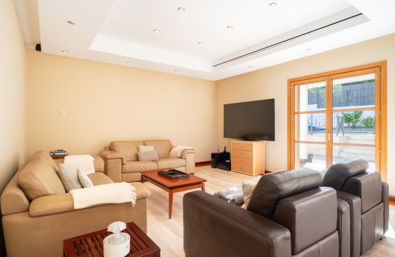 Resale - Villa - Calviá - Mallorca