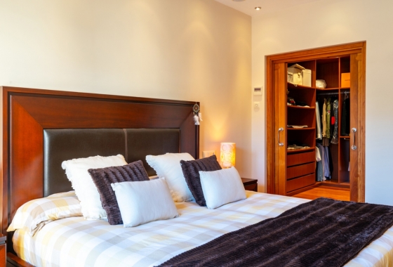 Resale - Villa - Calviá - Mallorca