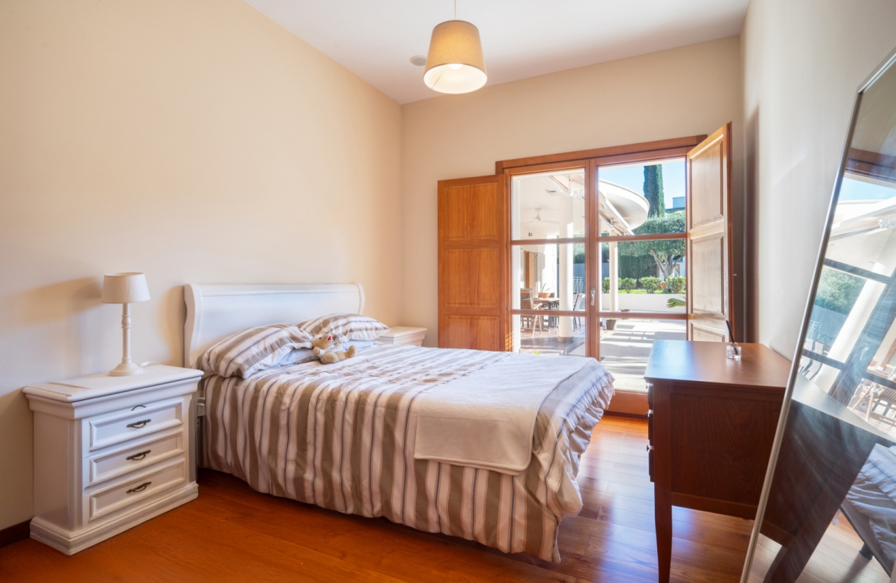 Resale - Villa - Calviá - Mallorca