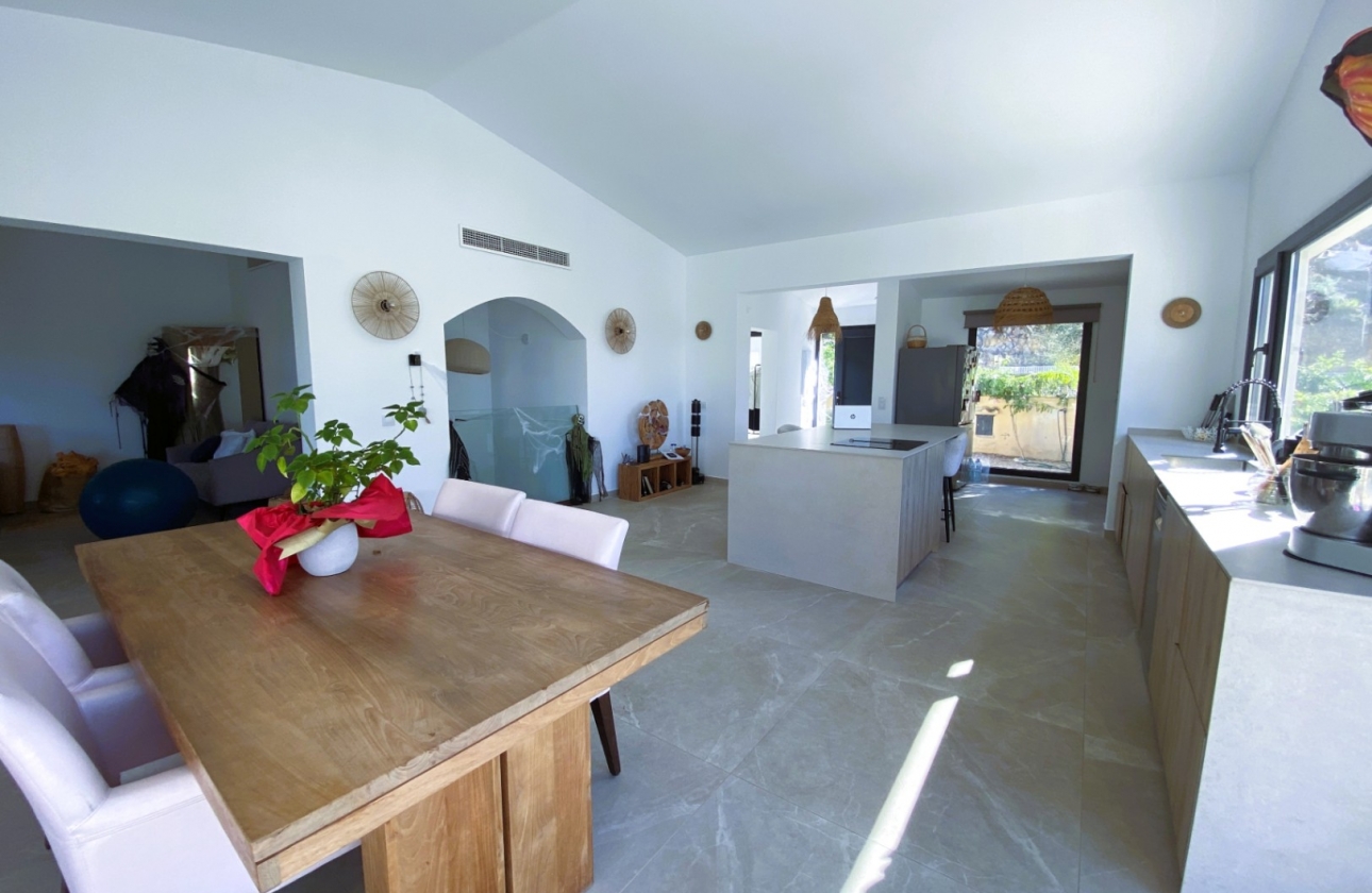 Resale - Villa - Calviá - Mallorca