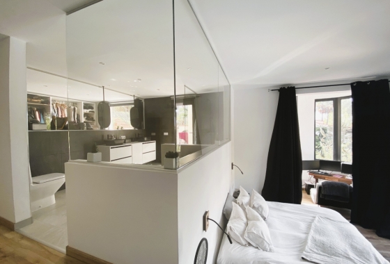 Resale - Villa - Calviá - Mallorca