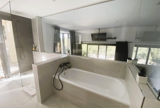 Resale - Villa - Calviá - Mallorca