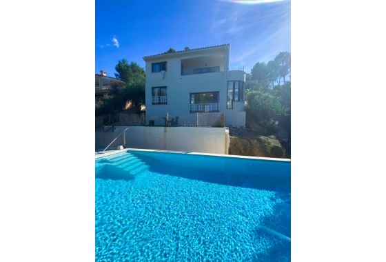 Resale - Villa - Calviá - Mallorca