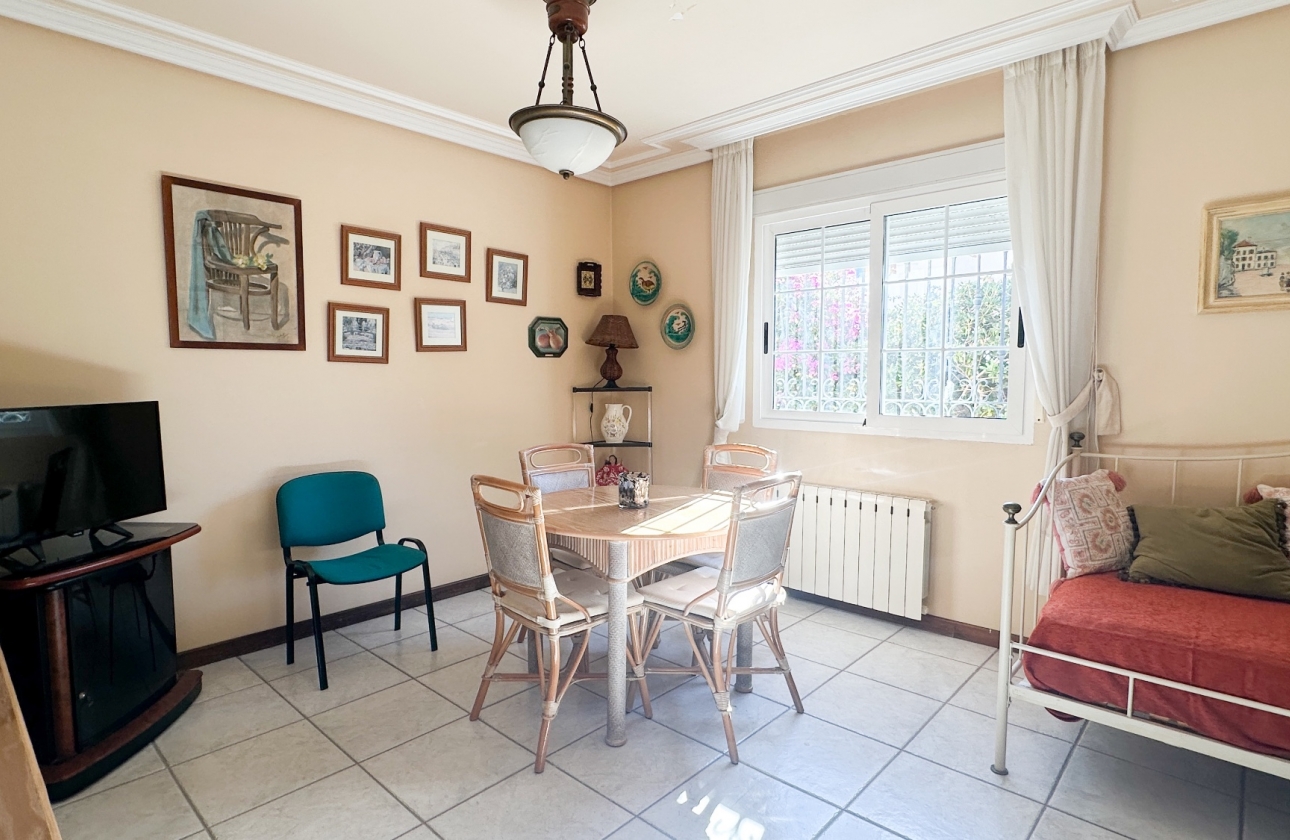 Reventa - Villa - Torrevieja - La Mata