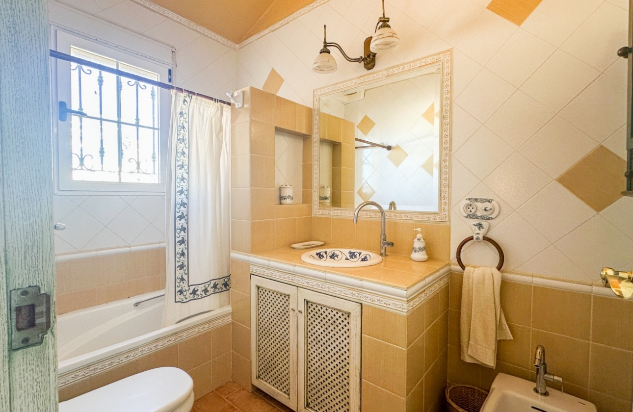 Reventa - Villa - Torrevieja - La Mata