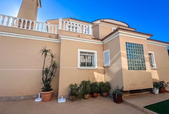 Reventa - Villa - Torrevieja - La Mata