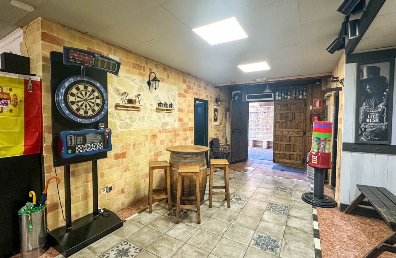 Reventa - Commercial Unit - Torrevieja - Nueva Torrevieja - Aguas Nuevas