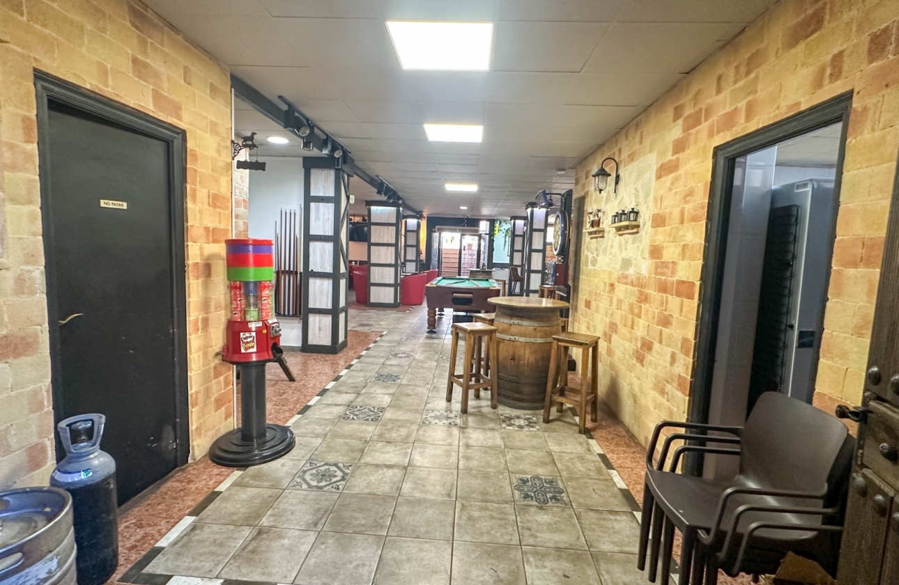 Reventa - Commercial Unit - Torrevieja - Nueva Torrevieja - Aguas Nuevas