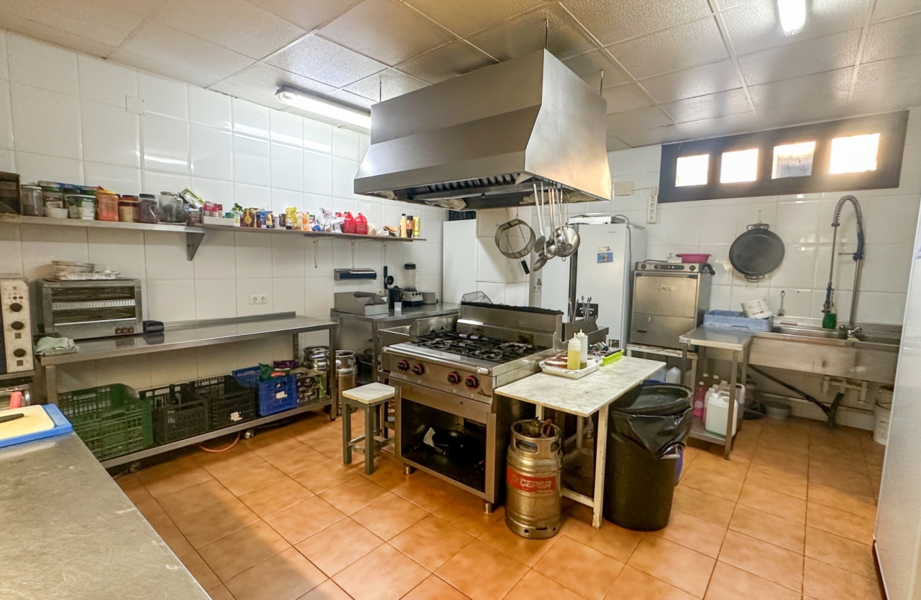 Reventa - Commercial Unit - Torrevieja - Nueva Torrevieja - Aguas Nuevas